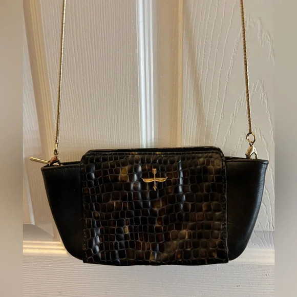 Pour La Victoire  Crossbody Bag - Picture 1 of 4
